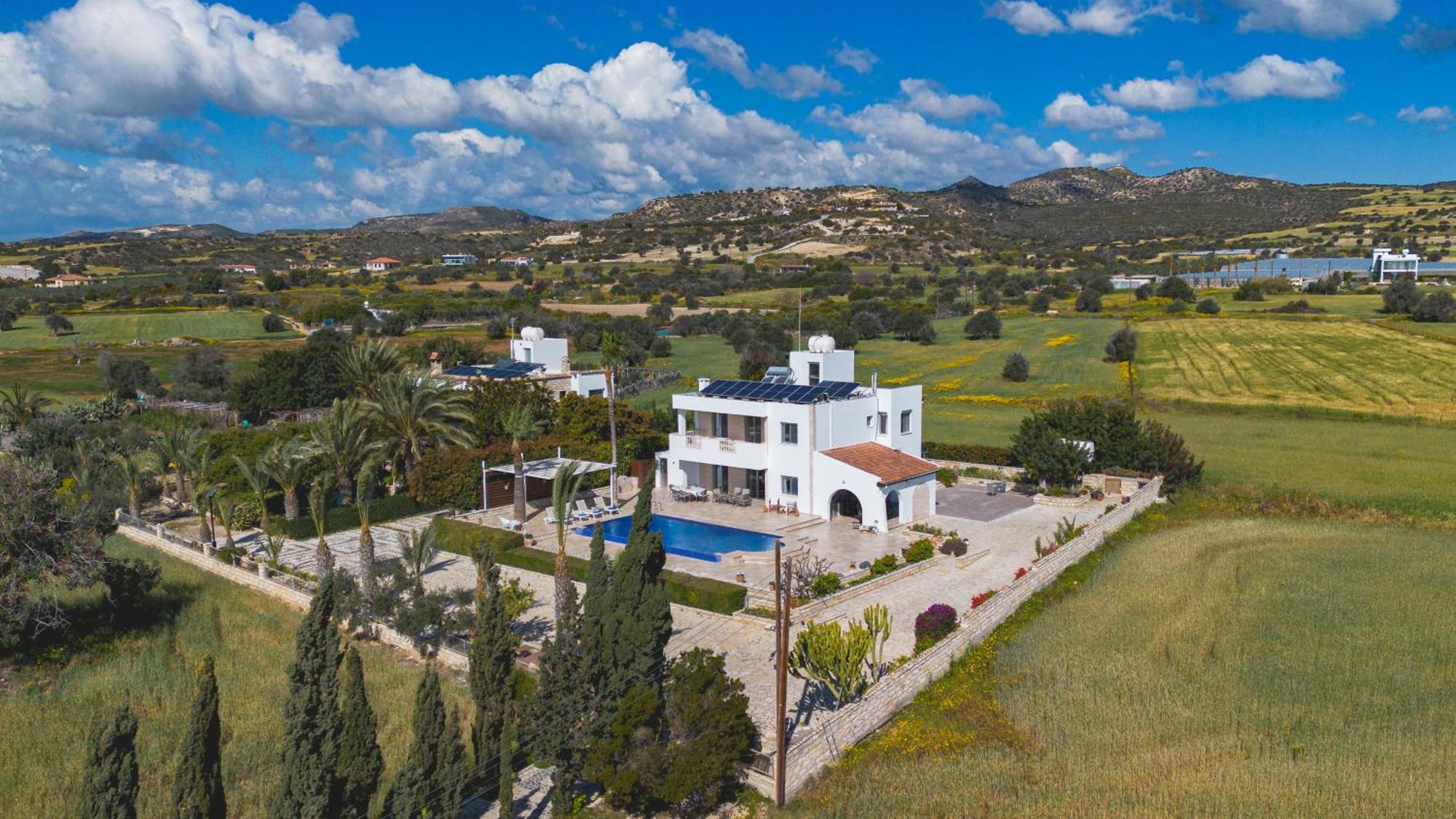 Villa Chrysta Agios Theodoros Luaran gambar